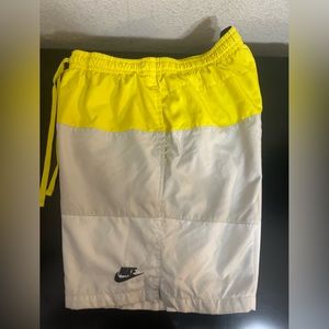 Swimming shorts